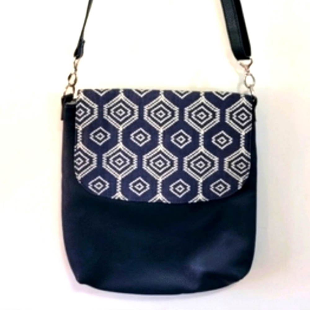 THIRTY~ONE Navy Blue Purse Handbags